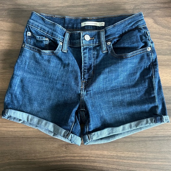 Levi’s Mid Length Size 25 Denim Shorts - Picture 2 of 12